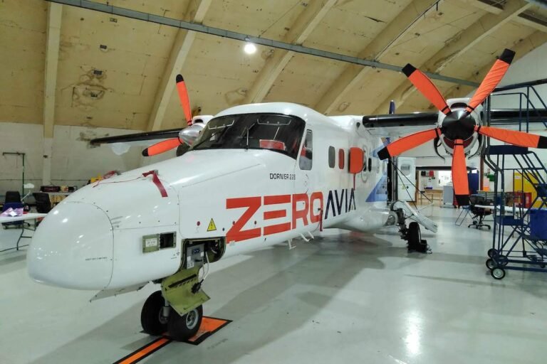 Founder of hydrogen aviation startup ZeroAvia steps down Founder of hydrogen aviation startup ZeroAvia steps down