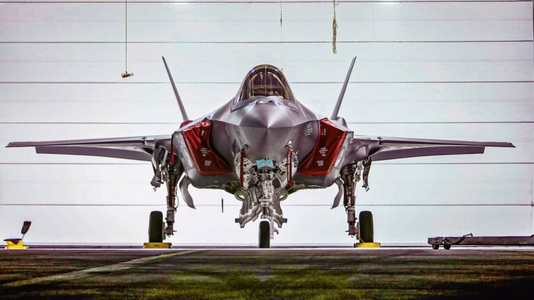 How The F-35’s Cooling System Solves A Problem That Grounded Its Predecessor For Years How The F-35's Cooling System Solves A Problem That Grounded Its Predecessor For Years