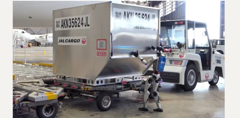 Japan Airlines (JAL) is trialing robots in ground handling