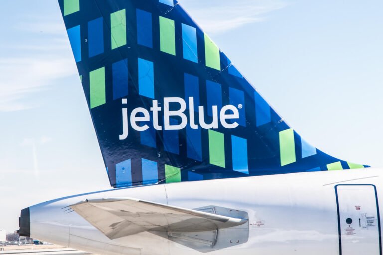 JetBlue remains deep in the red in Q1 2026
