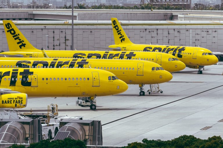 Spirit Airlines collapses, ceases all operations