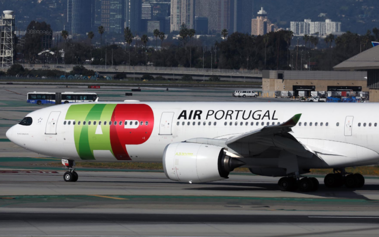 TAP A330-900neo at LAX