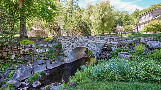 The Composer Kurt Weill’s Former New York Home Lists for $2.3 Million The Composer Kurt Weill's Former New York Home Lists for $2.3 Million