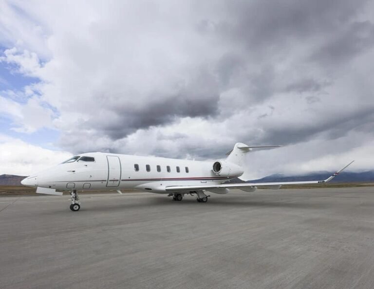 2020 Bombardier Challenger 350 [Credit: OGARAJETS]