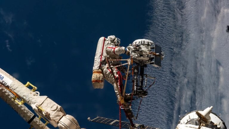 Watch 2 Russian cosmonauts take 5-hour spacewalk outside the ISS today