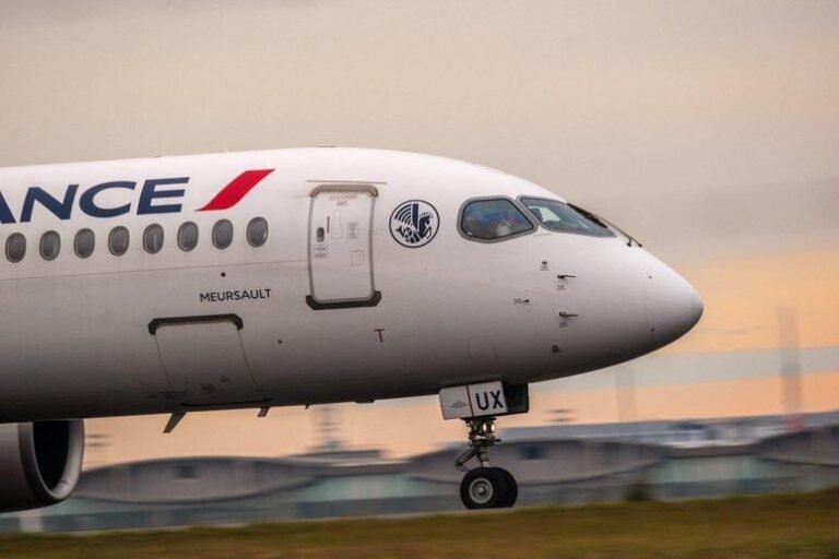 A Stretched Airbus A220 May Come Too Late For Air France A220