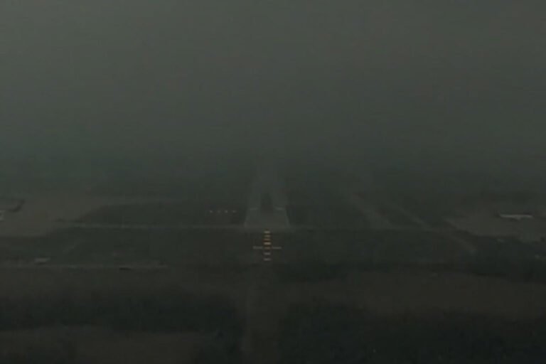 Can You Use The Approach Lights To Descend On a Non-Precision Approach?