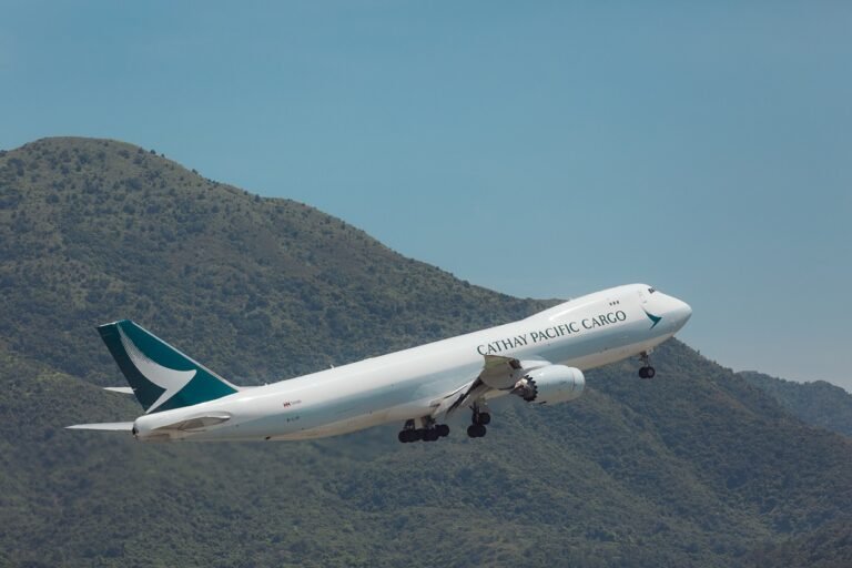 Cathay’s air cargo volumes rise again in May Cathay’s air cargo volumes rise again in May