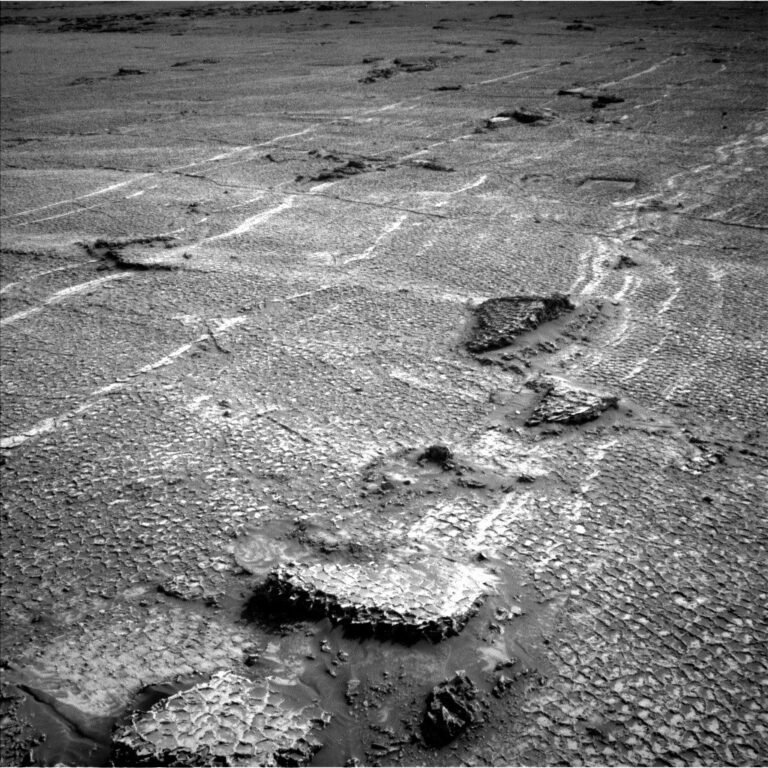 Curiosity Blog, Sols 4927–4933: Let’s Drive to That Smooth Area – NASA Science Curiosity Blog, Sols 4927–4933: Let’s Drive to That Smooth Area - NASA Science