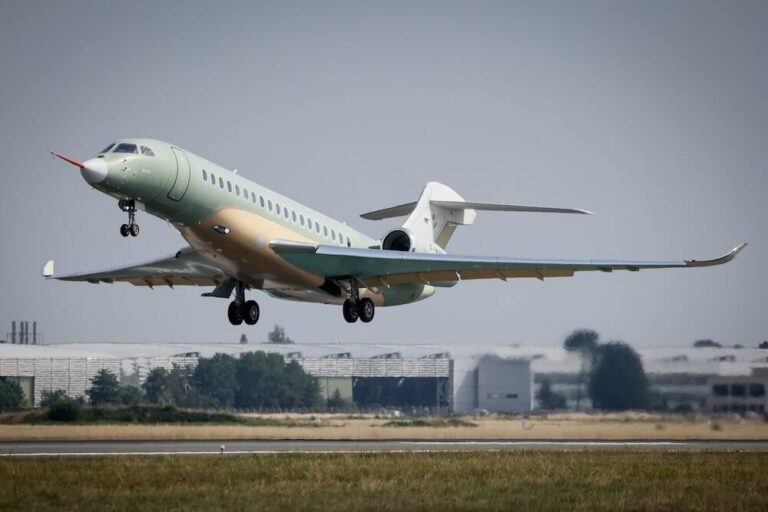 Dassault Completes Falcon 10X First Flight Falcon 10X first flight