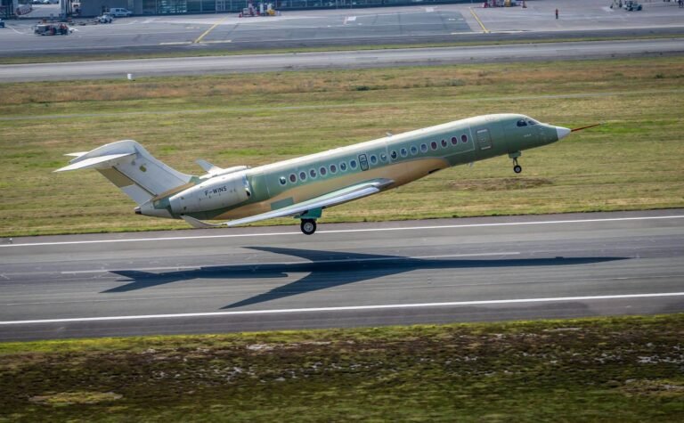 Dassault Falcon 10X fliegt zum ersten Mal