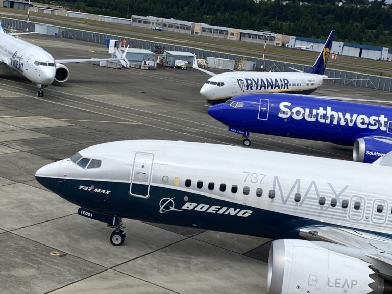 FAA issues new 737 Max directive over overheating cabin risk