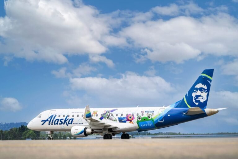 Horizon Air debuts Toy Story 5 livery on an Embraer 175 Horizon Air debuts Toy Story 5 livery on an Embraer 175