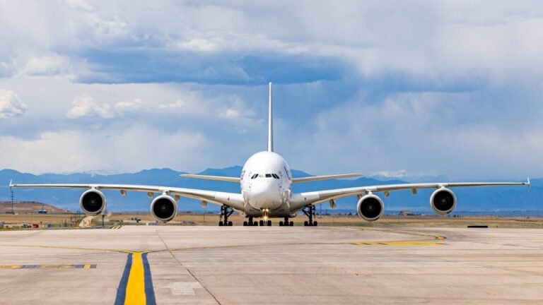 How The Airbus A380's 575-Tonne Maximum Weight Creates Infrastructure Problems At Airports Built Around The Boeing 747