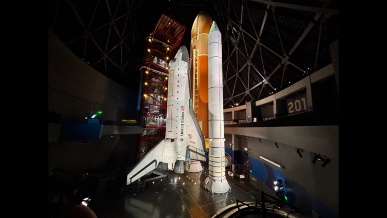 I got a sneak peek at space shuttle Endeavour's new home in California, and it's breathtaking (photos)