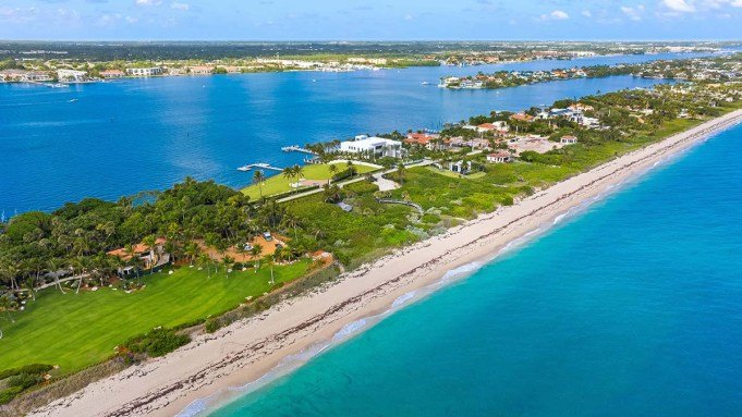 Larry Ellison and David MacNeil Split a $67M Waterfront Site in Manalapan Larry Ellison and David MacNeil Split a $67M Waterfront Site in Manalapan