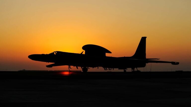 Letzte Gnadenfrist für US-Spionagejet? – Lockheed U-2 könnte weiterfliegen SR-71 Blackbird im Flug mit Schockwellen
