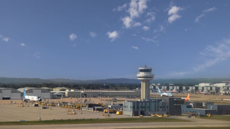 London Gatwick awards construction contracts to support six-year capital investment program London Gatwick awards construction contracts to support six-year capital investment program