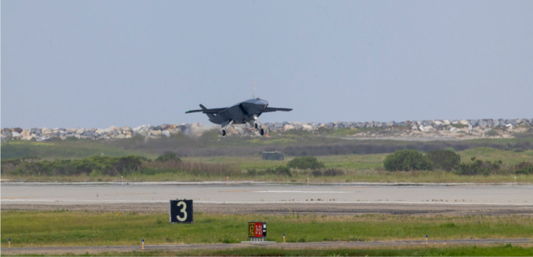 Low Radar Cross Section Of MQ-28 Ghost Bat Validated, Boeing Says An MQ-28 Ghost Bat, which Boeing said recently made three operational flights over the Pacific Ocean. (Photo: U.S. Navy)
