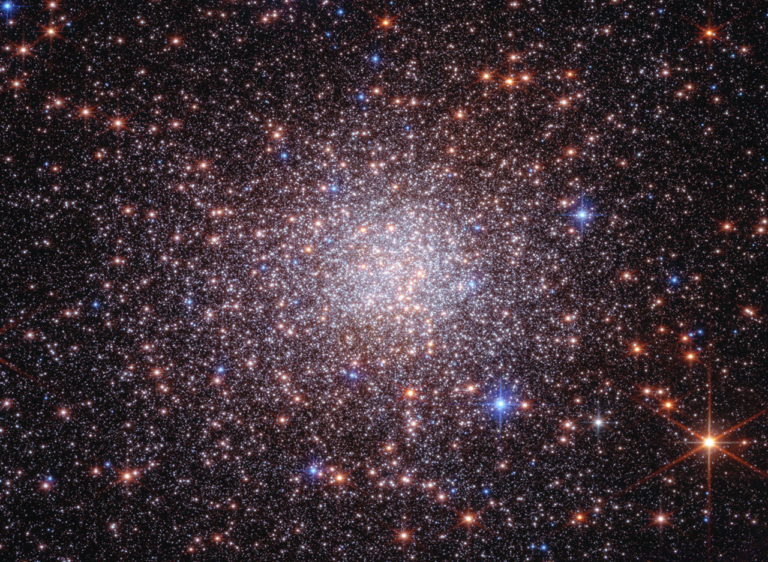 NASA Webb, Hubble Reveal History of Relic of Milky Way’s Formation NASA Webb, Hubble Reveal History of Relic of Milky Way’s Formation