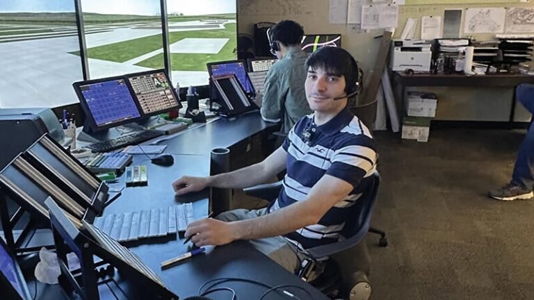 Opinion: How To Broaden The Air Traffic Controller Pipeline students at training site