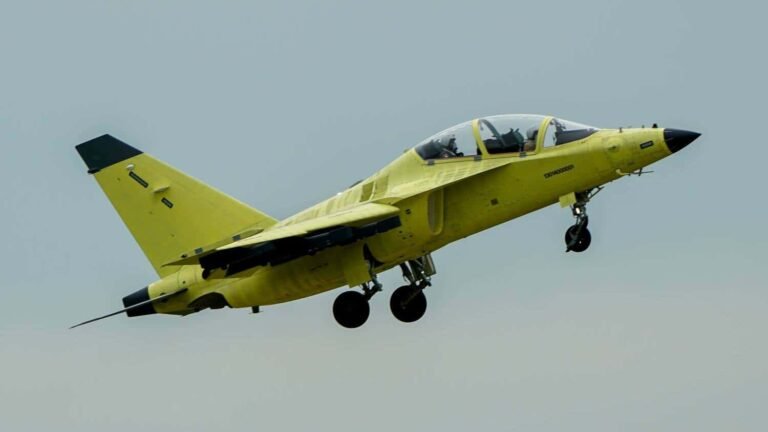 Tupolew Tu-160 Blackjack in Engels