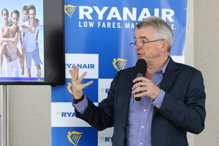 Ryanair extends O'Leary's CEO contract to April 2032