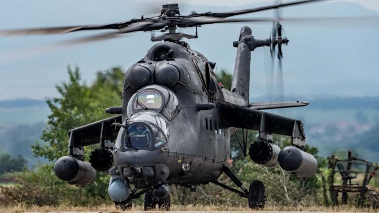 Serbische Mi-35M übt mit NATO-Helikoptern: “fliegender Panzer” aus Russland Mi-35M aus Serbien, bulgarische MiG-29 und andere Fluggeräte bei der Übung Thracian Blade 2026 in Bulgarien.
