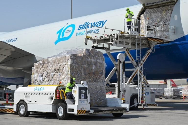 dnata x Silk Way (c) dnata