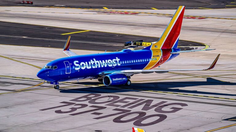 Southwest Airlines Boeing 737 Diverts Back To Austin With Damaged Engine Southwest Airlines Boeing 737 Diverts Back To Austin With Damaged Engine