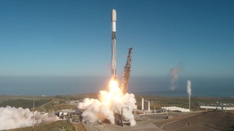 SpaceX sends 24 Starlink satellites into orbit as market awaits IPO launch (video) SpaceX sends 24 Starlink satellites into orbit as market awaits IPO launch (video)