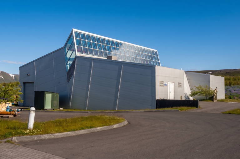 Syntholene completes construction of geothermal eSAF plant
