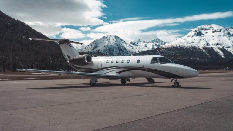 Textron Aviation Rolls Out Its 500th Citation CJ4