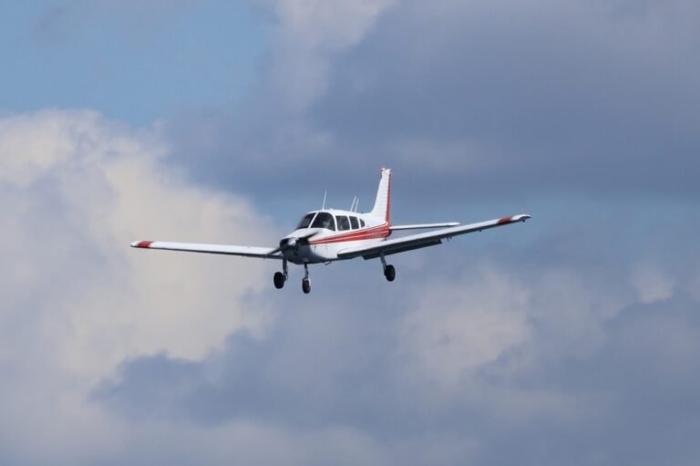 Three Fatally Injured In Maryland PA-28 Accident