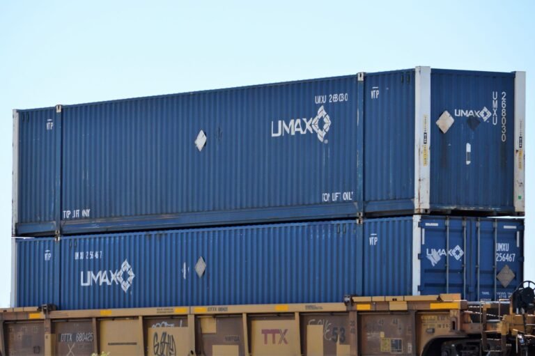 UP imposes peak season surcharge on low-volume shippers Journal of Commerce Logo
