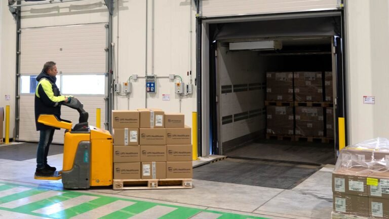 UPS adds 27 cold transfer facilities for pharmaceutical shipping UPS adds 27 cold transfer facilities for pharmaceutical shipping