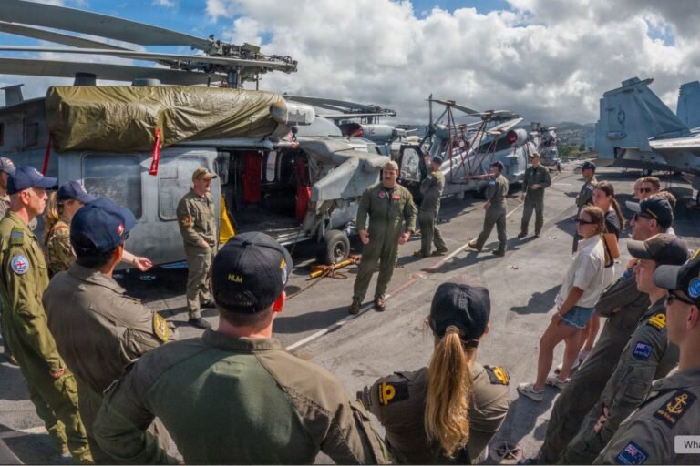USS Theodore Roosevelt hosts helicopter exchange at RIMPAC
