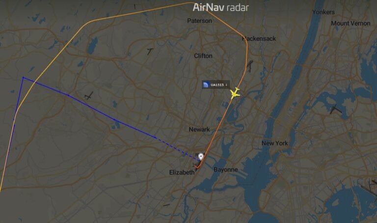 United Flight Narrowly Misses Large Drone on Approach to Newark