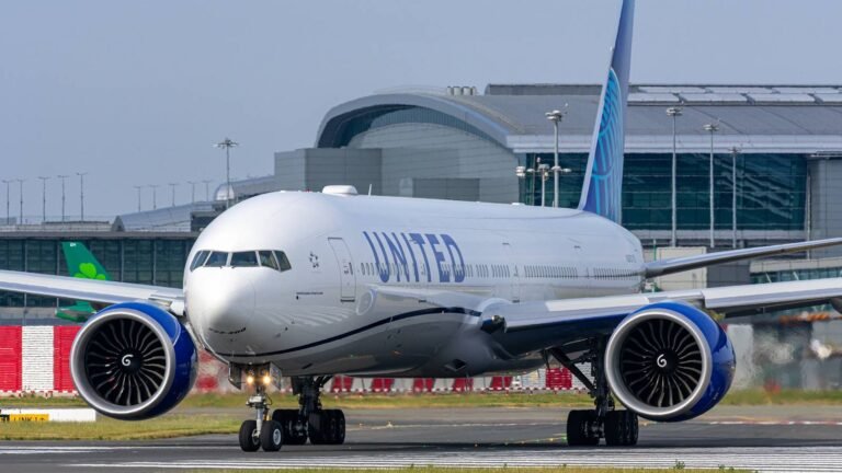 United Launches Its 1st Transatlantic Starlink Flight Today Onboard One Of Its Oldest Jets United Launches Its 1st Transatlantic Starlink Flight Today Onboard One Of Its Oldest Jets