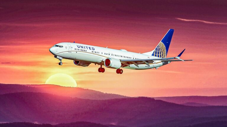 United Pilot Hits Duty Limit 1 Minute Before Takeoff, Stranding Passengers At 3 AM United Pilot Hits Duty Limit 1 Minute Before Takeoff, Stranding Passengers At 3 AM