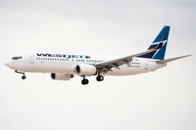 WestJet to retire 737-700s earlier due to high fuel costs Air Data News