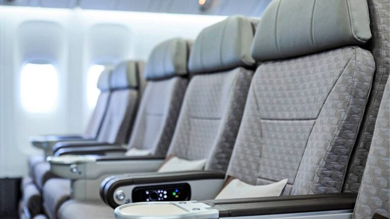 5 Premium Economy Cabins Satisfying Enough That Passengers Rarely Miss Business Class 5 Premium Economy Cabins Satisfying Enough That Passengers Rarely Miss Business Class