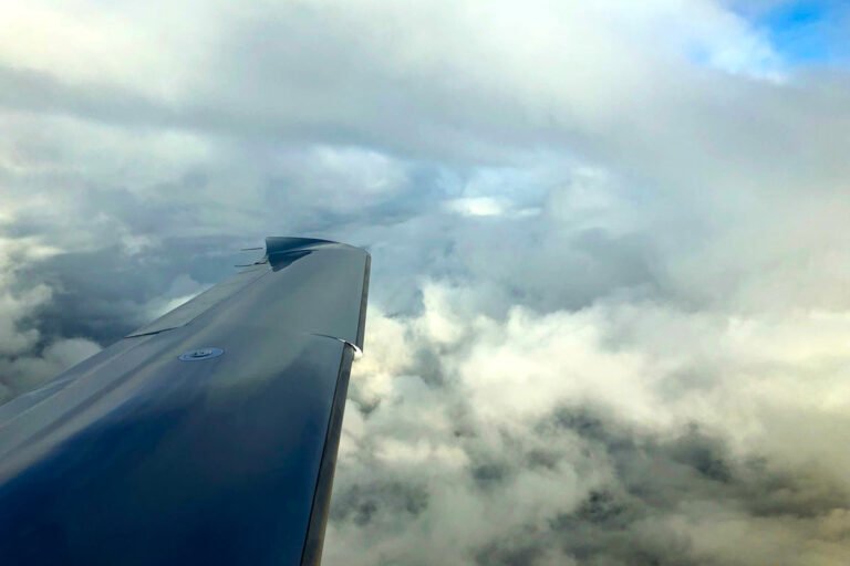 6 Ways Pilots Get Confused In The Clouds, And How To Prevent It