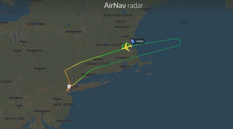 A 33-year-old United Boeing 767 returned to Newark following a new technical issue A 33-year-old United Boeing 767 returned to Newark following a new technical issue