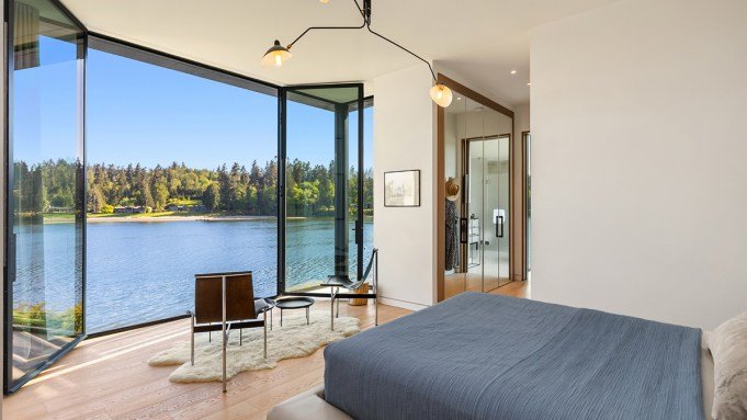 A Sleek Waterfront Home on a Washington Island Lists for $6.8 Million A Sleek Waterfront Home on a Washington Island Lists for $6.8 Million