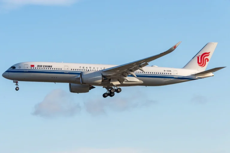 Air China orders 15 more A350s as Shenzhen Airlines adds 40 A320neos Air Data News