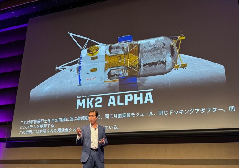 Blue Origin continues work on lunar landers during recovery from New Glenn explosion Blue Origin continues work on lunar landers during recovery from New Glenn explosion