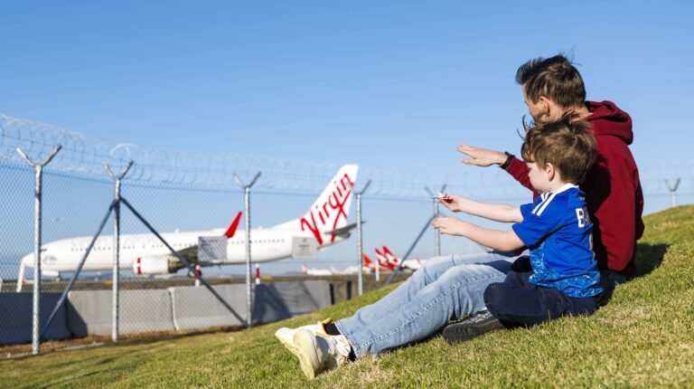 Brisbane Airport opens plane-spotting area, Fellowship Place Brisbane Airport opens plane-spotting area, Fellowship Place