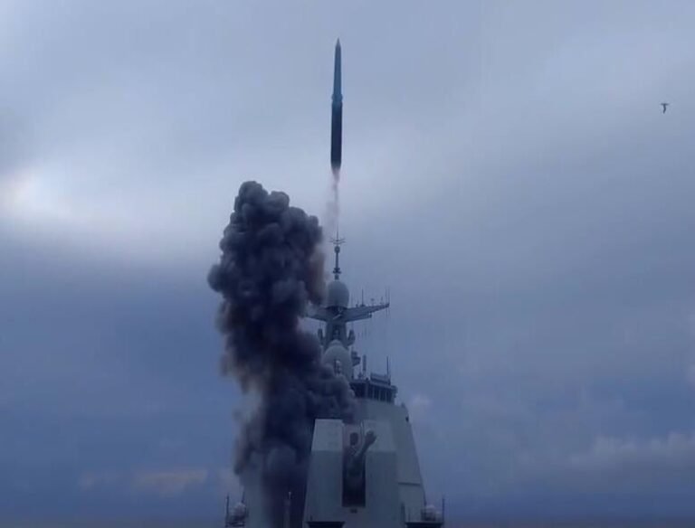 China Fields YJ-20 Hypersonic Missile On More Warships chinese hypersonic missile launch
