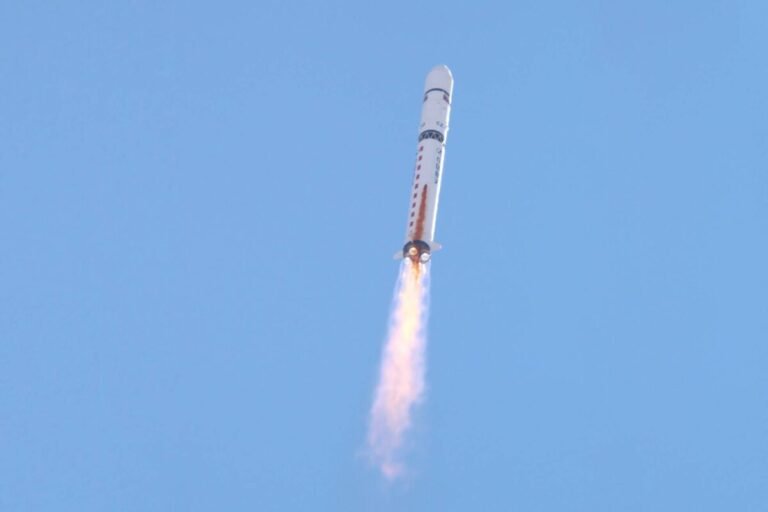 China recovers space rocket booster on sea platform China recovers space rocket booster on sea platform